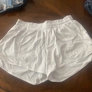 Lululemon hottie hot shorts